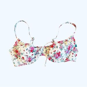 Wild Fable Multicolor Floral Bikini Top removable pads